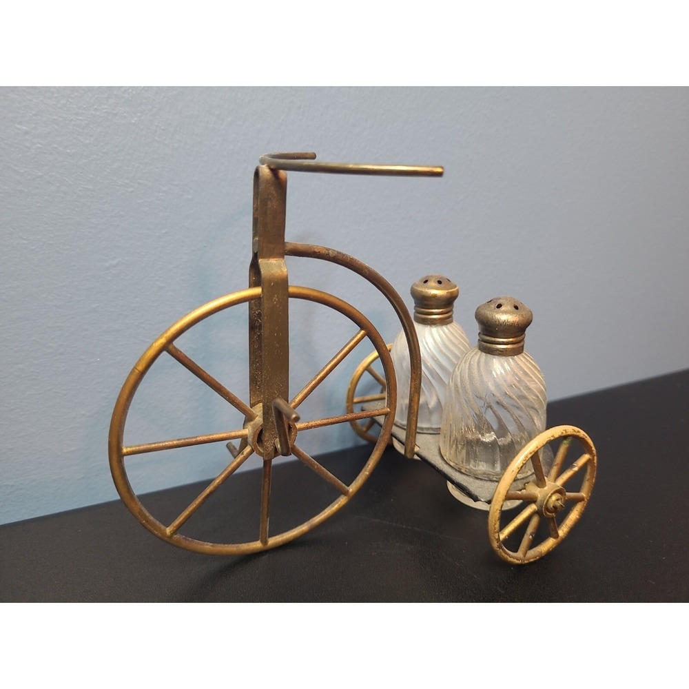 Vintage 1950s Tricycle Glass Salt & Pepper Shaker Holder Bike Collector‎